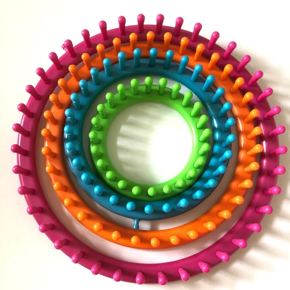 Boye Round Loom knitting set- complete 7 piece set